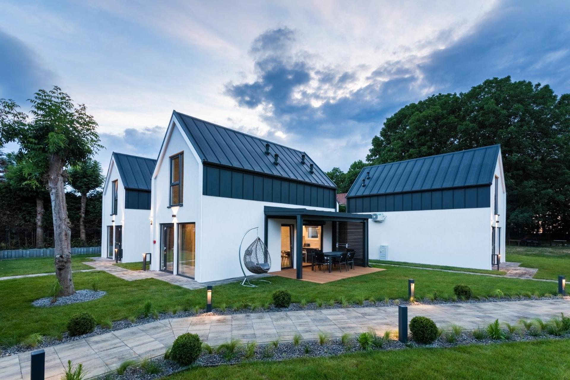 Domki Villa Hoff Resort Trzęsacz Exteriör bild